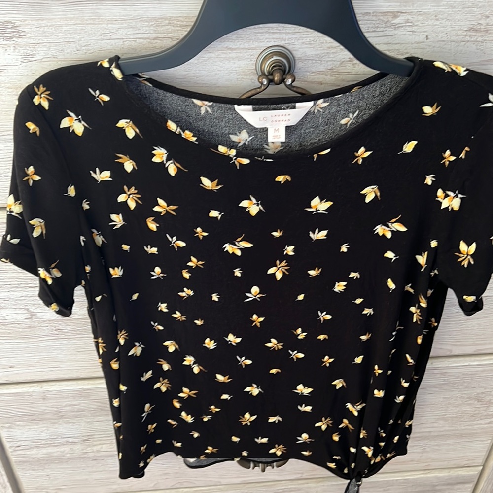 💛Lauren Conrad summer blouse 💛🖤